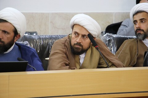 تصاویر| نشست صمیمی مبلغان با جانشین مدیر حوزه علمیه اصفهان