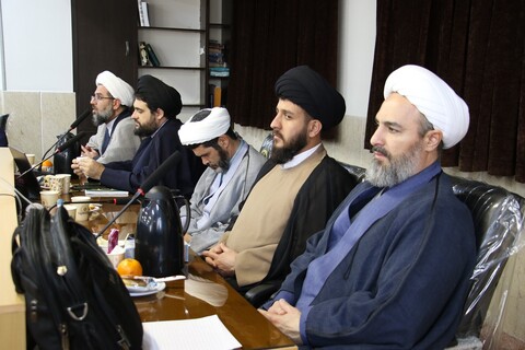 تصاویر| نشست صمیمی مبلغان با جانشین مدیر حوزه علمیه اصفهان