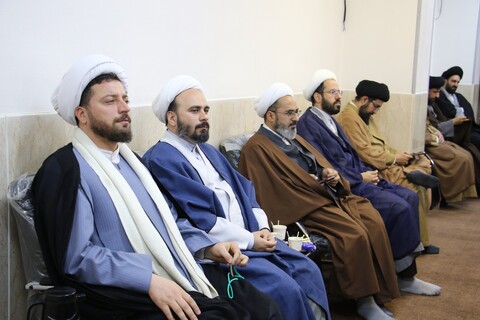 تصاویر| نشست صمیمی مبلغان با جانشین مدیر حوزه علمیه اصفهان