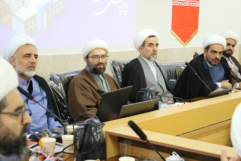 تصاویر| نشست صمیمی مبلغان با جانشین مدیر حوزه علمیه اصفهان