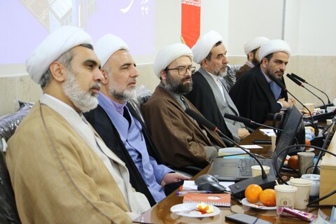 تصاویر| نشست صمیمی مبلغان با جانشین مدیر حوزه علمیه اصفهان