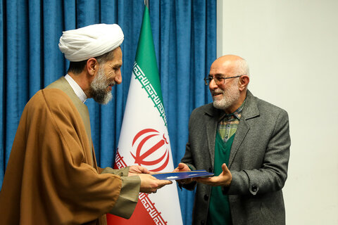 تصاویر / دیدار رئیس ستاد عتبات عالیات استان قزوین با نماینده ولی فقیه در استان قزوین