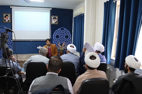 تصاویر/ کارگاه آموزشی و مهارتی پیشگیری و درمان آسیبهای اجتماعی برای فعالین حوزوی در مراکز استانها