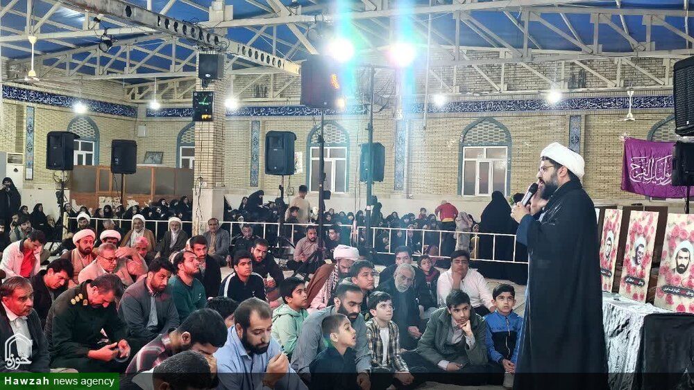 تصاویر/ یادواره شهدای روحانی دشتستان و بزرگداشت شهید عاشوری در مدرسه علمیه برازجان