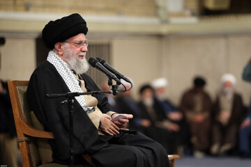 دفاع نرم‌افزاری به معنای حفظ و تقویت هویت فرهنگی، دینی و ملی است