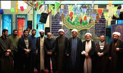 تصاویر برگزاری جلسه بصیرت سیاسی در مدرسه علمیه امیرالمومنین علیه السلام