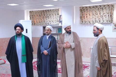 بازدید رئیس مرکز راهبری جذب حوزه های علمیه از مدرسه علمیه شفیعیه
