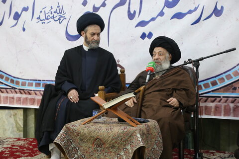 اولین گردهمایی سالانه دانش آموختگان اداور مدرسه علمیه امام خمینی(ره) اهواز