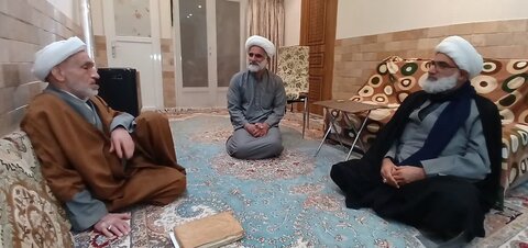 تصاویر/ دیدار صمیمانه مدیر مدرسه علمیه امیرالمومنین(ع) آران و بیدگل با روحانیون منطقه