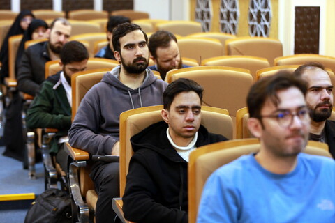 تصاویر/ افتتاحیه دوره آموزشی ابزارهای تخصصی هوش مصنوعی در دانشکده دین و رسانه دانشگاه صدا و سیما