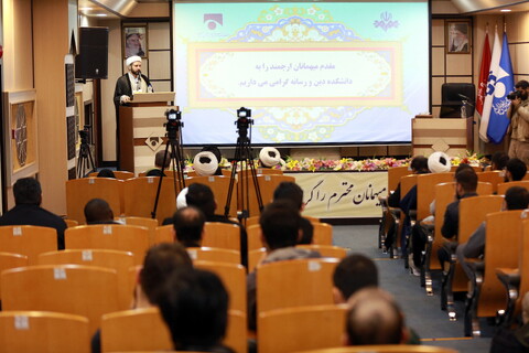 تصاویر/ افتتاحیه دوره آموزشی ابزارهای تخصصی هوش مصنوعی در دانشکده دین و رسانه دانشگاه صدا و سیما