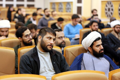 تصاویر/ افتتاحیه دوره آموزشی ابزارهای تخصصی هوش مصنوعی در دانشکده دین و رسانه دانشگاه صدا و سیما