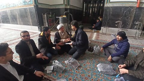 تصاویر/ اردوی طلاب مدرسه علمیه آیت‌الله یثربی(ره) به مشهد مقدس