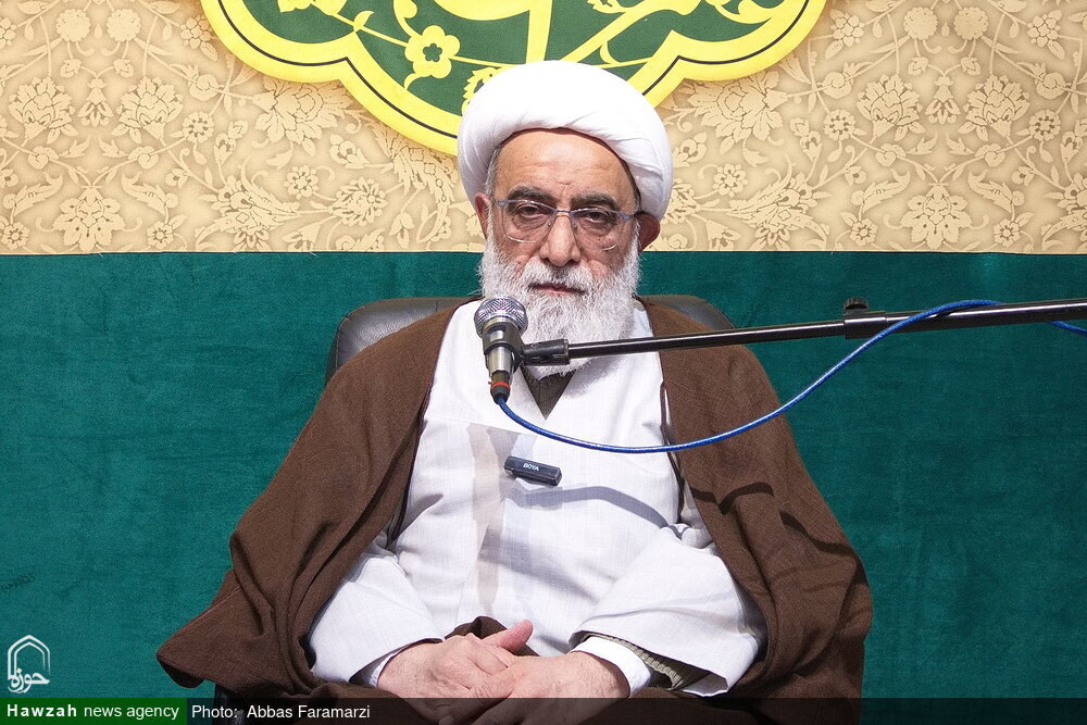 তালিবে ইলম মানে ইসলাম এবং ইমাম মাহদী (আ.ফা.)-এর খাদেম হওয়া তালিবে ইলম মানে ইসলাম এবং ইমাম মাহদী (আ.ফা.)-এর খাদেম হওয়া