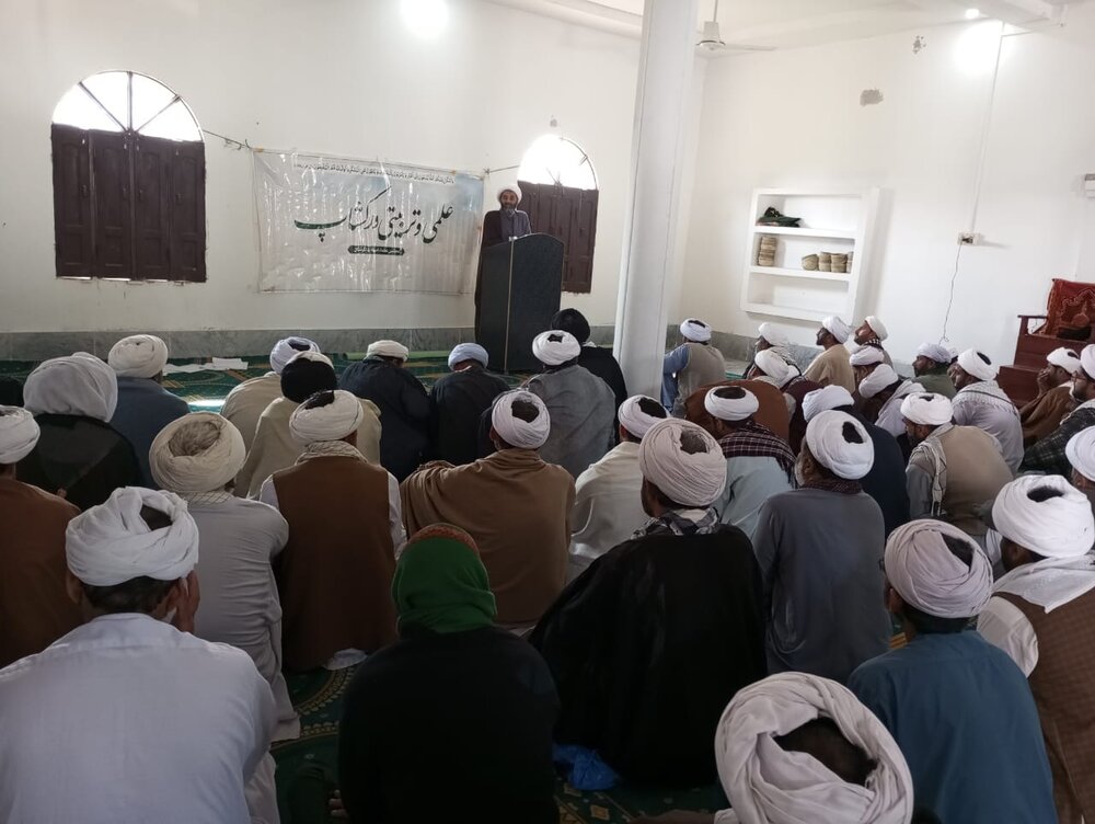 نئی نسل کی تربیت کے لیے مساجد کو علمی اور فکری مراکز میں تبدیل کرنا ناگزیر: حجت الاسلام حلیمی