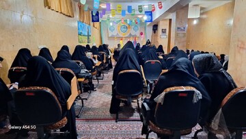 از آثار تازه طلاب و اساتید مدرسه علمیه کوثر زرندیه رونمایی شد