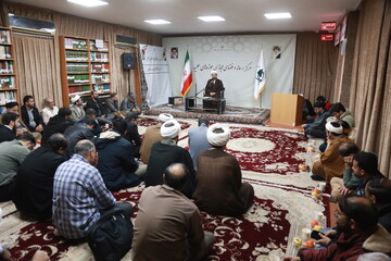 تصاویر/ جلسه فصلی کارکنان مرکز رسانه و فضای مجازی حوزه های علمیه