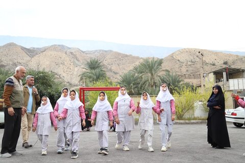 گزارش تصویری اردو جهادی اداره کتابخانه های عمومی استان بوشهر