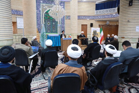 تصاویر/ رونمایی از موسوعه های اعتکاف و تمسک العتره الطاهره بالقرآن الکریم