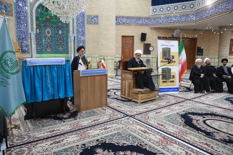 تصاویر/ رونمایی از موسوعه های اعتکاف و تمسک العتره الطاهره بالقرآن الکریم