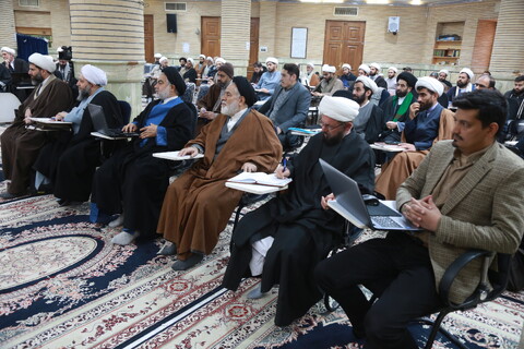 تصاویر/ رونمایی از موسوعه های اعتکاف و تمسک العتره الطاهره بالقرآن الکریم