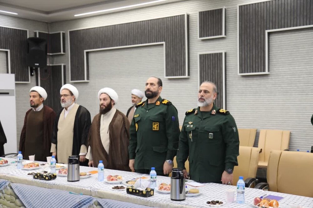 اجلاسیه مجمع اساتید و فرماندهان شبکه تربیتی صالحین بسیج کشور