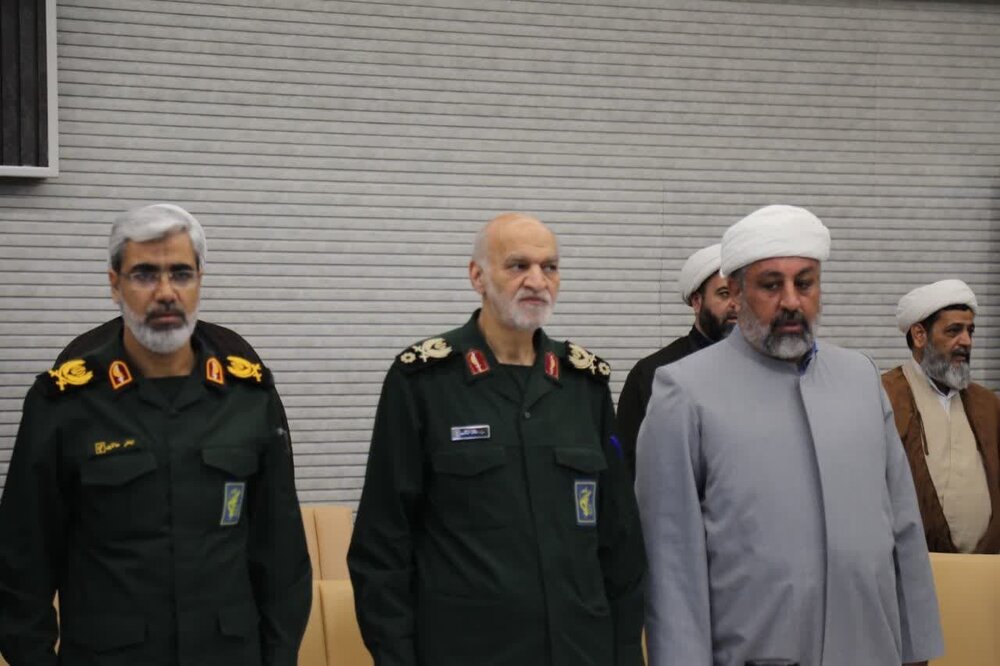 اجلاسیه مجمع اساتید و فرماندهان شبکه تربیتی صالحین بسیج کشور