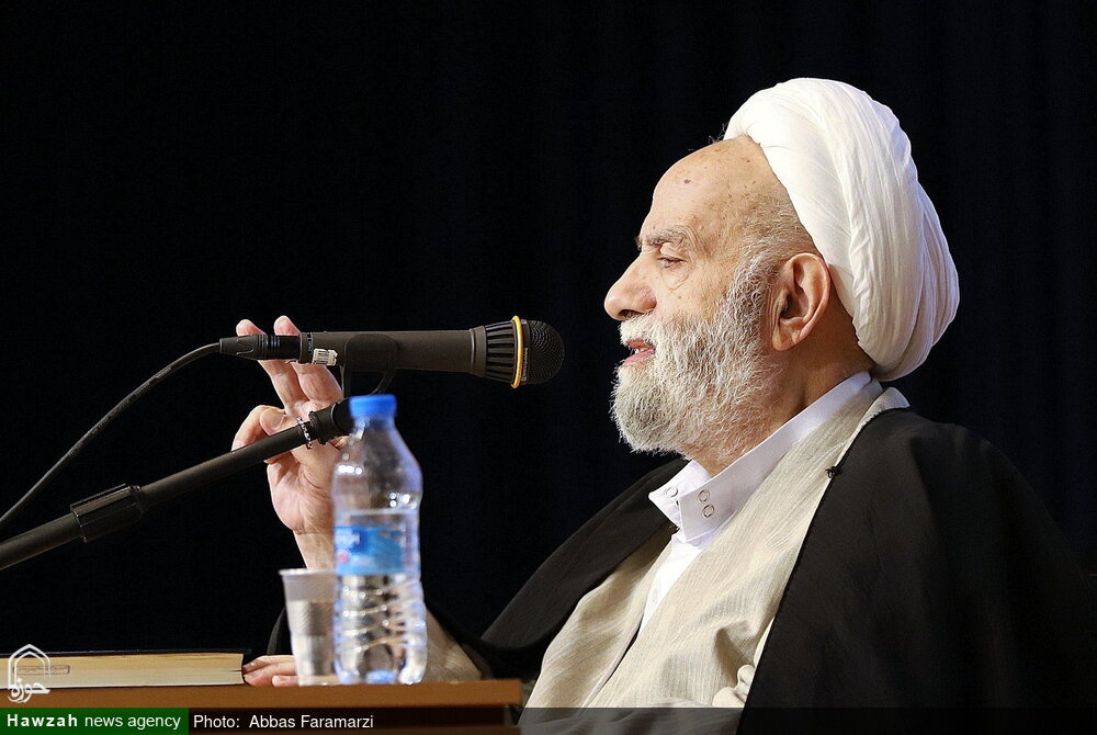 سخنرانی بدون مطالعه خیانت به عمر و وقت مردم است / پیام قرآن واضح و قابل فهم برای عموم بیان شود