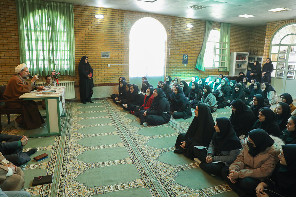 اصل خلقت ما بزرگترین نعمت خداست