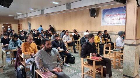 تصاویر /مسابقات قرائت قرآن - تفسیر - ترجمه واذان با حضور طلاب مدارس علمیه استان قزوین برگزار شد