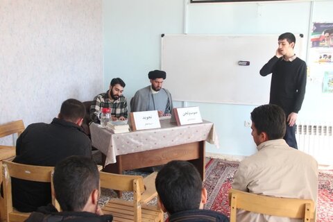 تصاویر /مسابقات قرائت قرآن - تفسیر - ترجمه واذان با حضور طلاب مدارس علمیه استان قزوین برگزار شد