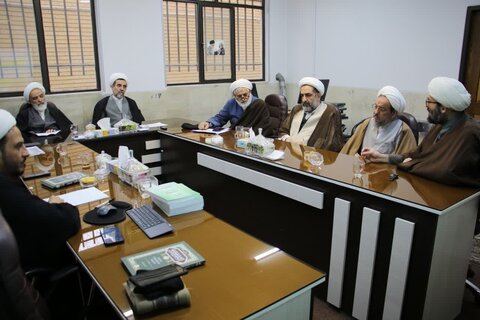 تصاویر|جلسه شورای آموزش حوزه علمیه اصفهان