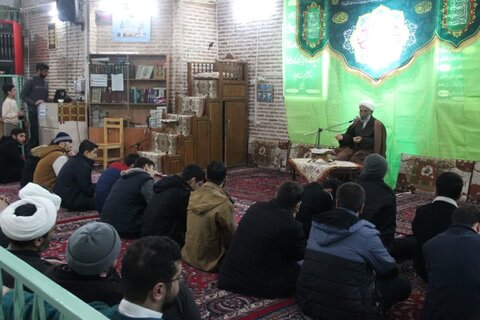 تصاویر / مراسم مناجات شعبانیه در مدرسه علمیه سردارین