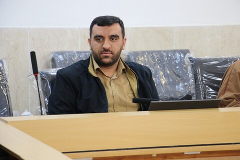 تصاویر|نشست هم اندیشی مسئولان هیئات مذهبی مدارس علمیه اصفهان