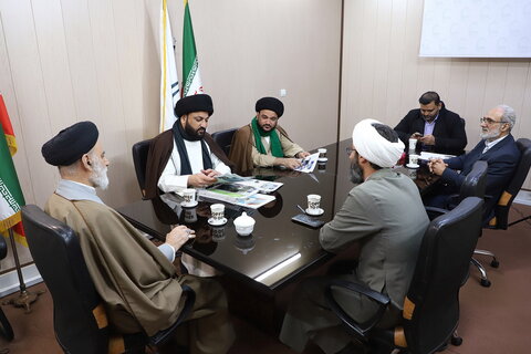 حوزہ/آیت اللہ العظمی حافظ شیخ بشیر حسین نجفی کے مرکزی دفتر کے وفد کا حوزہ نیوز ایجنسی کا دورہ