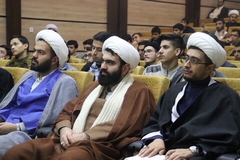 تصاویر/ دوره آشنایی با فرق انحرافی فعال در ایران در ارومیه