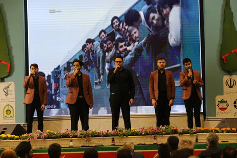 تصاویر / مراسم گرامیداشت روز حماسه و ایثار شهر شاهد نمونه کشور دُرچه اصفهان