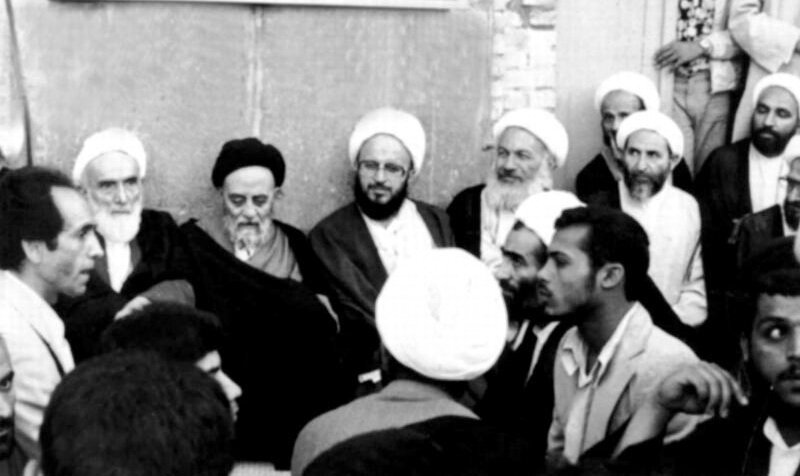 گل و گلاب؛ رابطه‌ای نمادین بین استاد و شاگرد