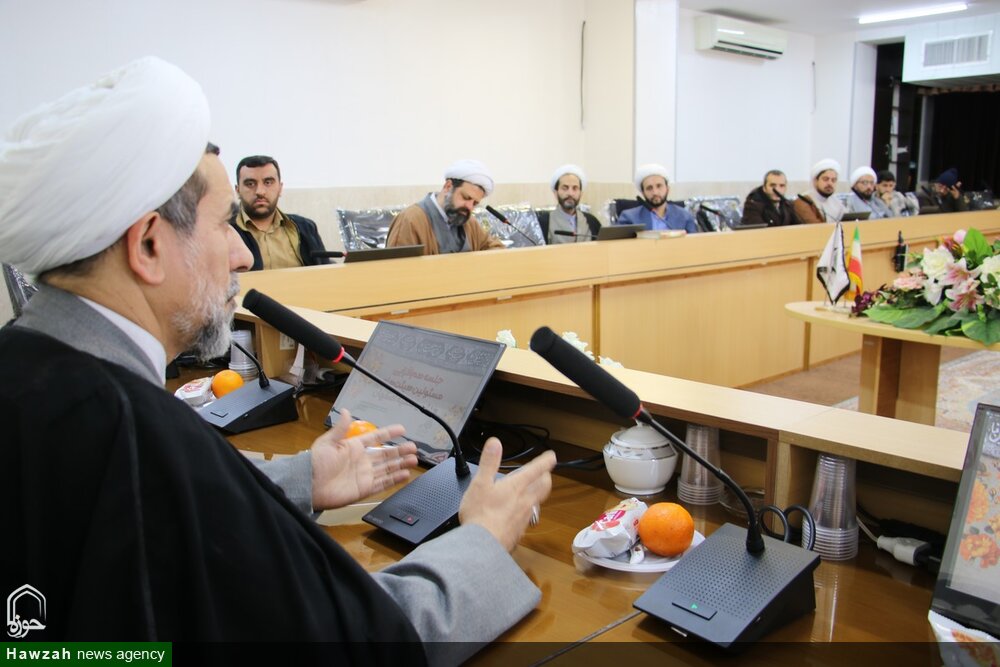 تصاویر/ نشست هم اندیشی مسئولان هیئات مذهبی مدارس علمیه اصفهان