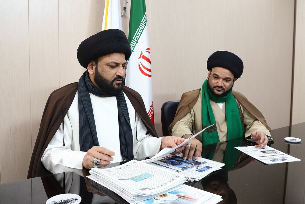 आयतुल्लाहिल उज़्मा हाफ़िज़ शेख बशीर हुसैन नजफी के केंद्रीय कार्यालय के एक प्रतिनिधिमंडल ने हौज़ा न्यूज एजेंसी का दौरा किया + फ़ोटो