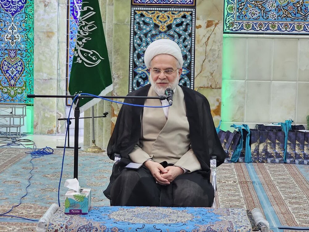 فیلم| دعوت نماینده ولی فقیه در کردستان برای پیوستن به پویش قرآنی زندگی با آیه‌ها