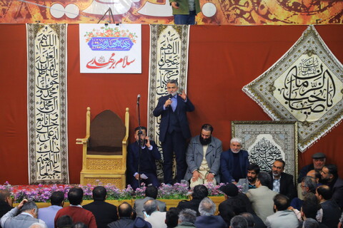 تصاویر/ اختتامیه برنامه های دهه مهدویت و تجلیل از حاج غلامرضا سازگار، شاعر اهل‌بیت(ع) در اصفهان