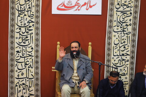 تصاویر/ اختتامیه برنامه های دهه مهدویت و تجلیل از حاج غلامرضا سازگار، شاعر اهل‌بیت(ع) در اصفهان