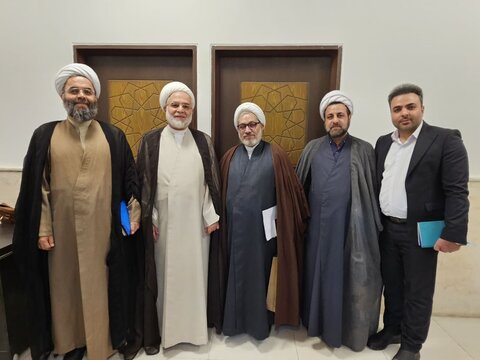 تصاویر/جلسه هیئات امنای حوزه علمیه خواهران استان کردستان