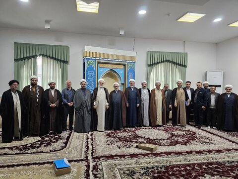 تصاویر/جلسه هیئات امنای حوزه علمیه خواهران استان کردستان