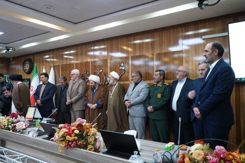 تجلیل از خدمات ۵۰ ساله استاد حوزه علمیه خوی
