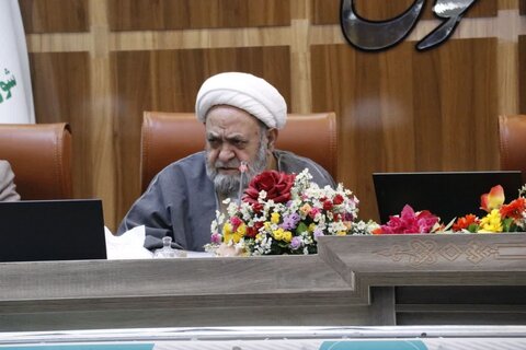 تجلیل از خدمات ۵۰ ساله استاد حوزه علمیه خوی
