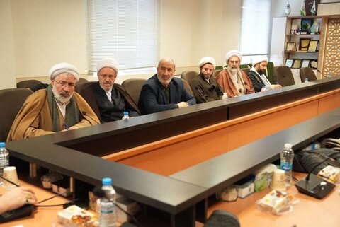 تصاویر/ نشست هماهنگی جمعی از دستگاه‌ها و نهادهای فرهنگی آذربایجان غربی با استاندار و نماینده ولی فقیه در استان