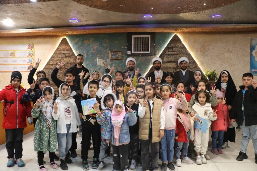 لزوم تقویت آگاهی‌های دینی و علمی فرزندان برای ایفای نقش‌های آینده کشور