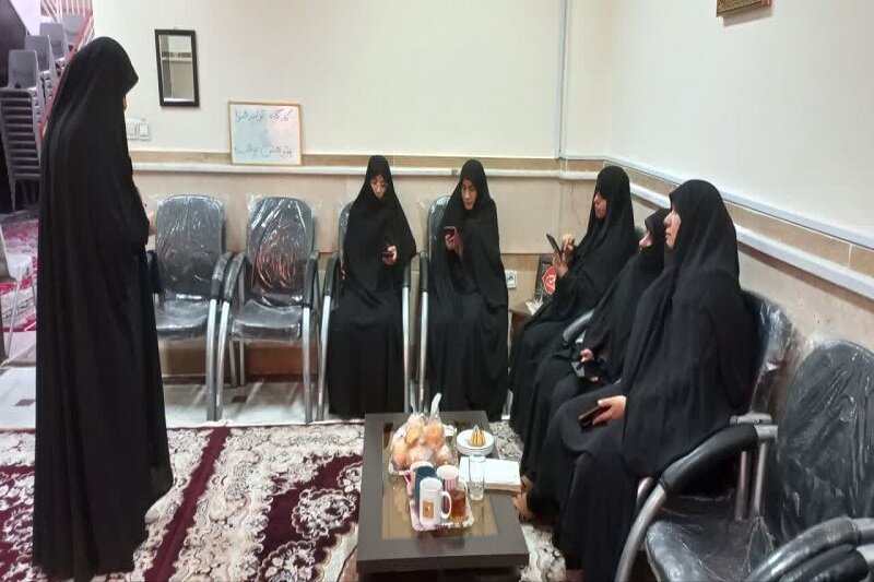 کارگاه آموزشی تولید محتوا در مدرسه علمیه نرجسیه سنقر و کلیایی برگزار شد